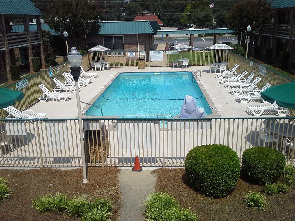 Motel 6 Columbia - University Of South Carolina מראה חיצוני תמונה