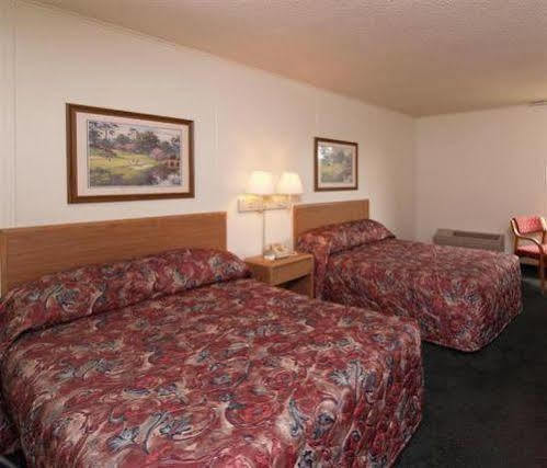 Motel 6 Columbia - University Of South Carolina מראה חיצוני תמונה