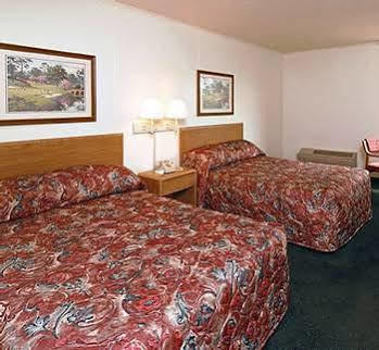 Motel 6 Columbia - University Of South Carolina מראה חיצוני תמונה